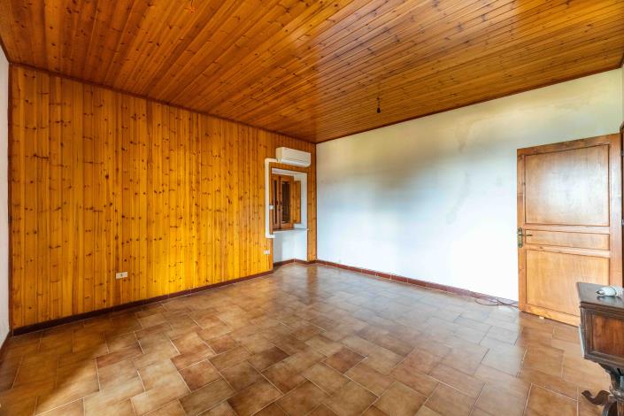 Image No.32-Villa de 5 chambres à vendre à Castelbuono