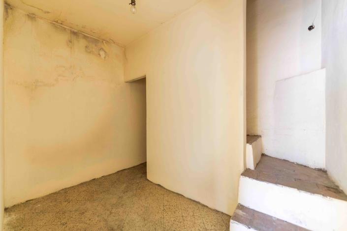 Image No.11-Appartement de 3 chambres à vendre à Castelbuono