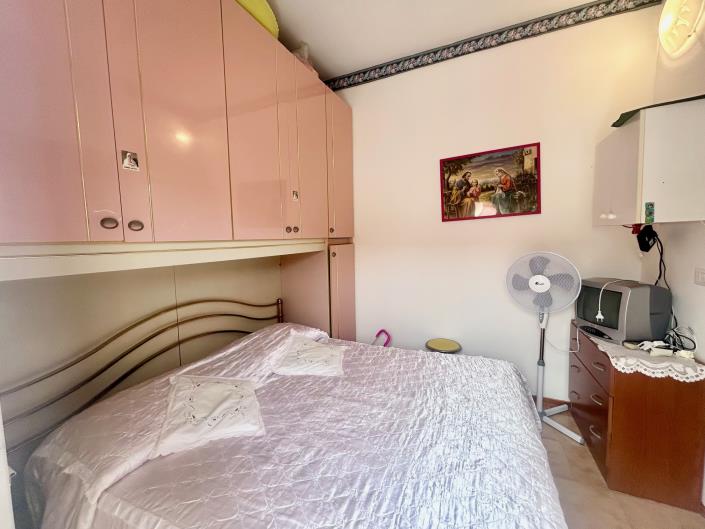 Image No.12-3 Bed Apartment for sale