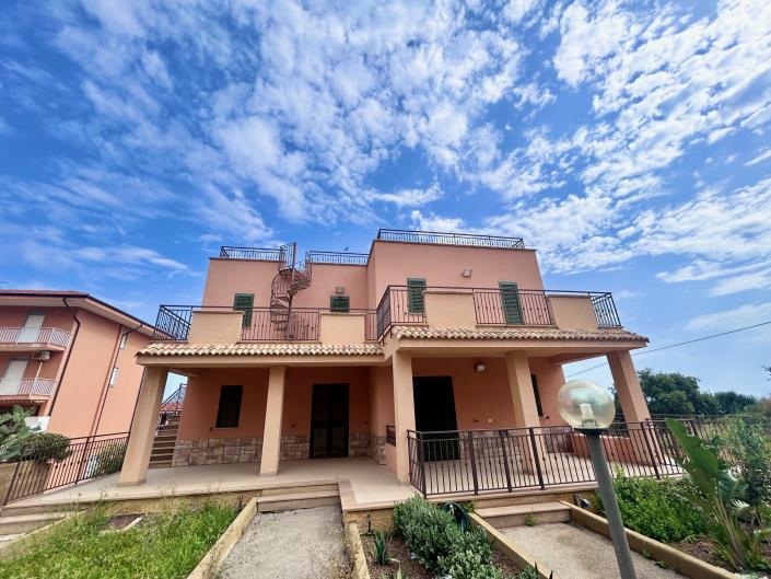 Image No.2-3 Bed Apartment for sale