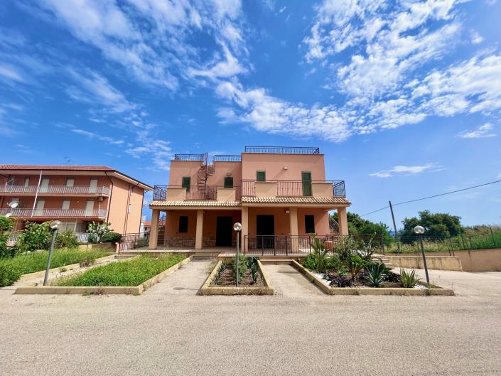 Image No.4-3 Bed Apartment for sale