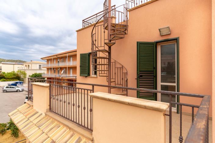 Image No.27-3 Bed Apartment for sale