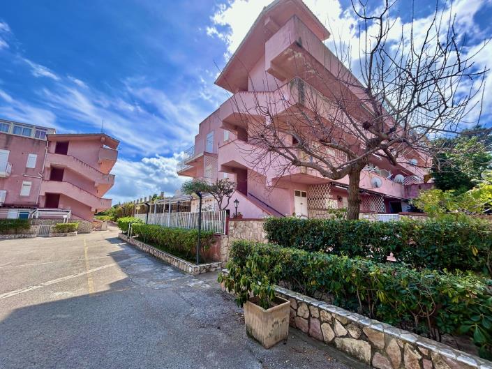 Image No.1-1 Bed Apartment for sale