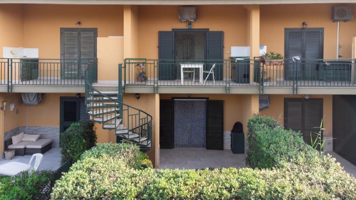 Image No.9-2 Bed Apartment for sale