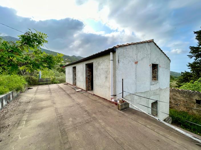 Image No.36-House for sale