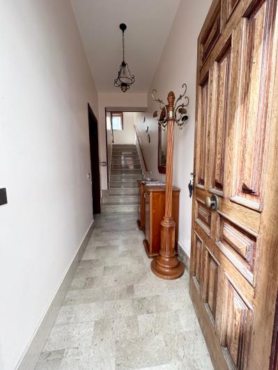 Image No.4-2 Bed House for sale