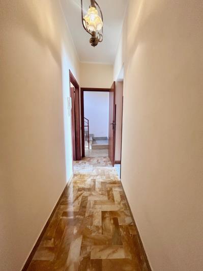 Image No.14-2 Bed House for sale