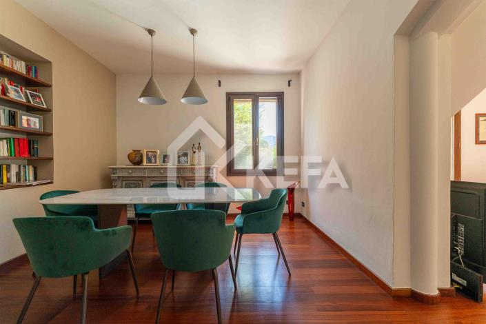 Image No.6-2 Bed Villa for sale