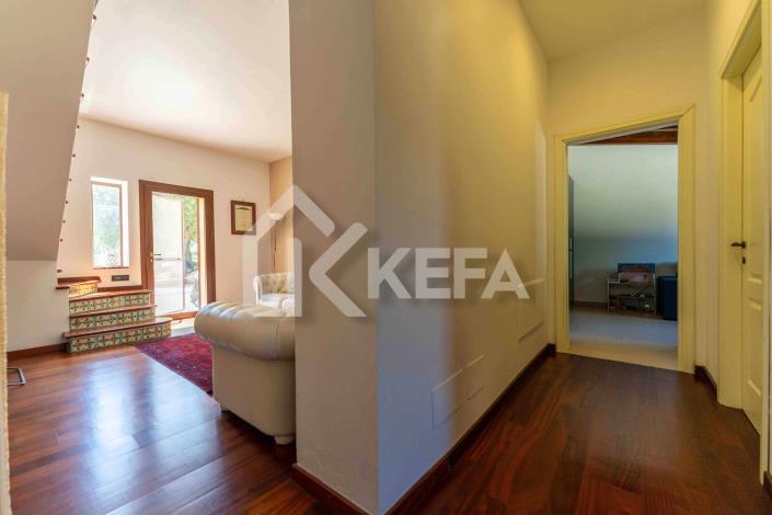 Image No.12-2 Bed Villa for sale