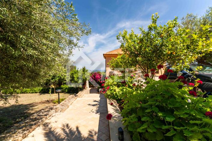 Image No.44-2 Bed Villa for sale