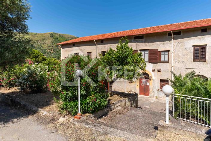 Image No.1-Appartement de 2 chambres à vendre à Cefalù