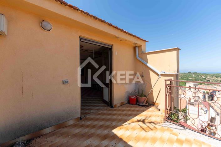 Image No.28-3 Bed Apartment for sale