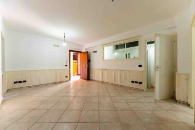 magazzino-adibito-ad-appartamento-a-cefalu-via-c2--8-