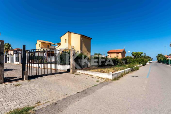 Image No.11-1 Bed Villa for sale