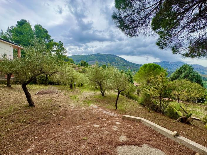 Image No.29-2 Bed Villa / Detached for sale