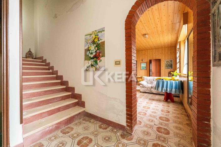 Image No.22-8 Bed Villa for sale