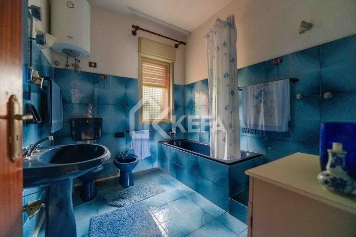 Image No.29-8 Bed Villa for sale