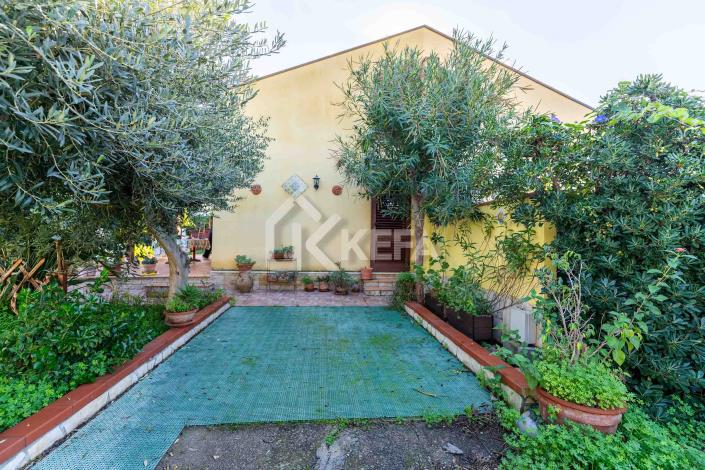 Image No.27-3 Bed Villa for sale