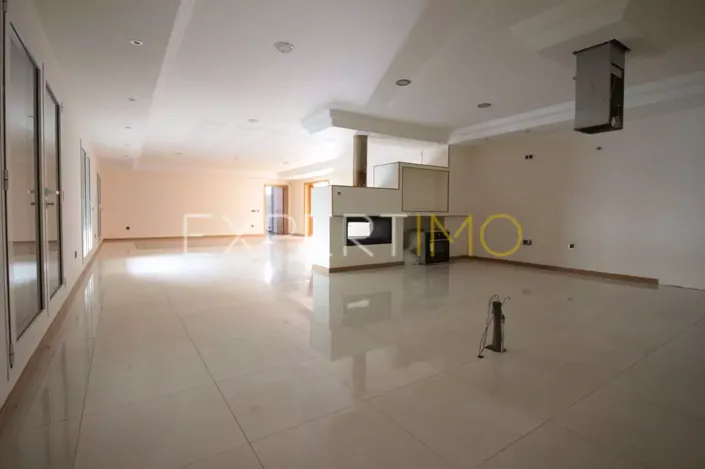 Image No.17-7 Bed Villa for sale