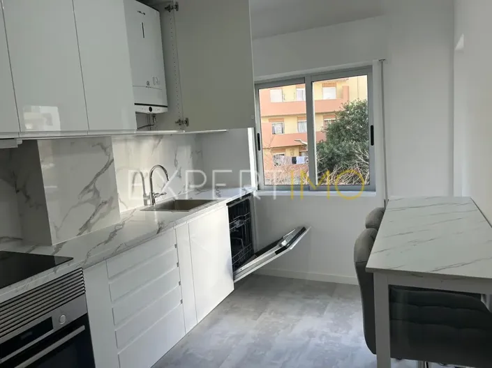 Image No.1-2 Bed Apartment for sale