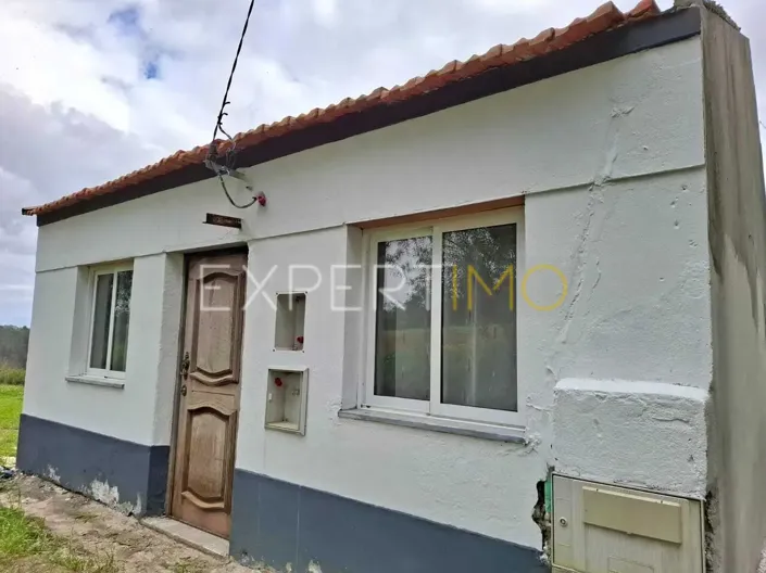 Image No.1-2 Bed Farmhouse for sale