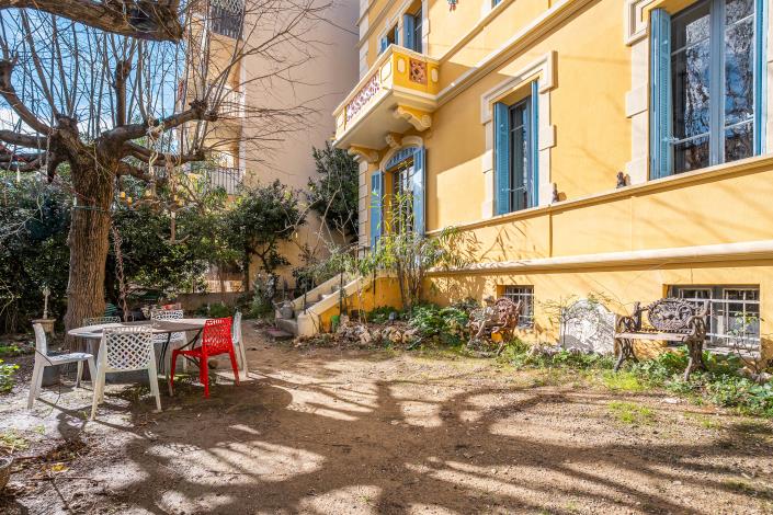 Image No.4-5 Bed House for sale