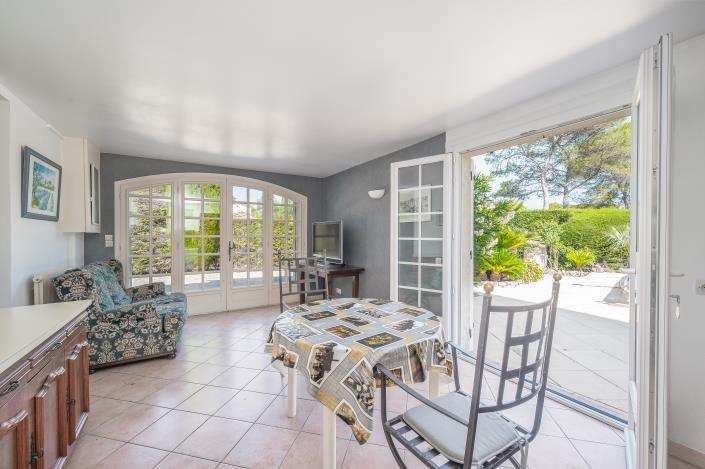 Image No.16-6 Bed House/Villa for sale