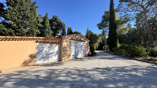 Image No.3-Maison de campagne de 4 chambres à vendre à Roquebrune-sur-Argens
