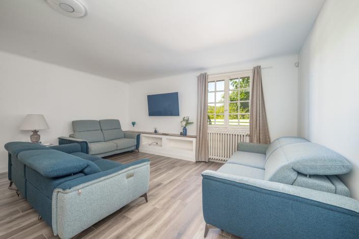 Image No.8-5 Bed Country House for sale