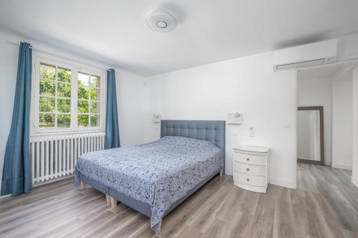 Image No.9-5 Bed Country House for sale
