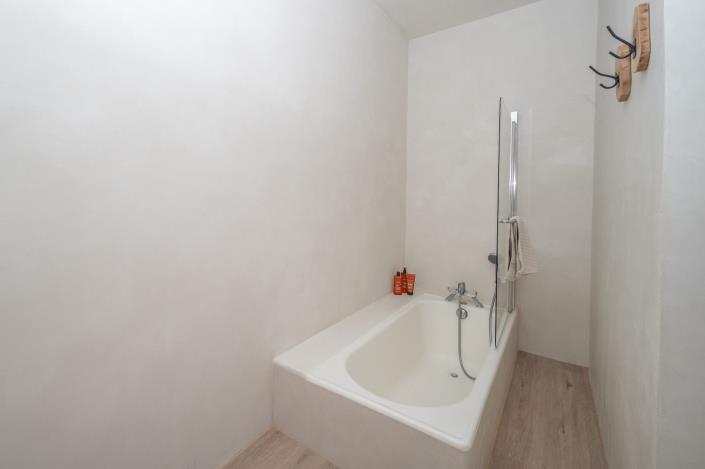 Image No.18-5 Bed Country House for sale