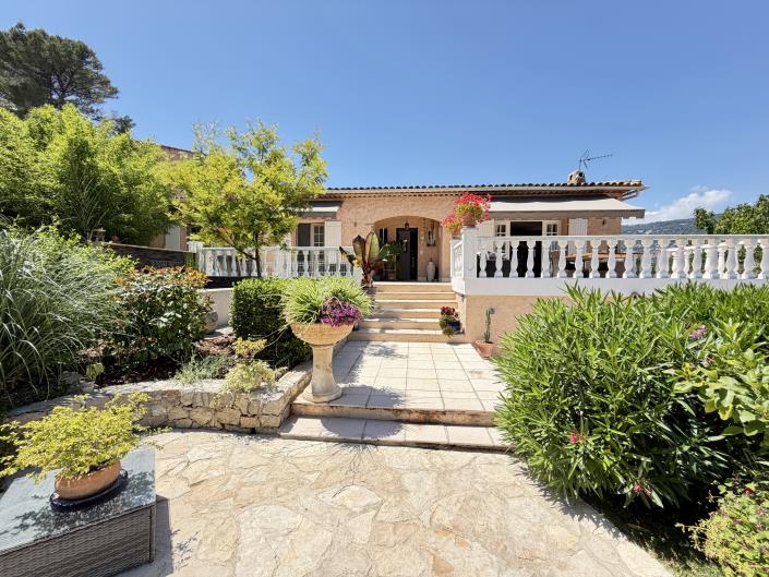 Image No.2-4 Bed House for sale