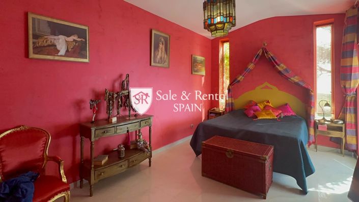 Image No.15-5 Bed Villa for sale