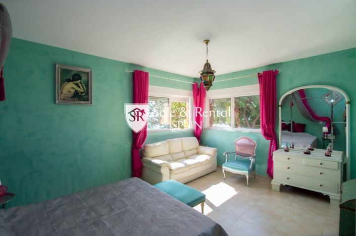 Image No.20-5 Bed Villa for sale