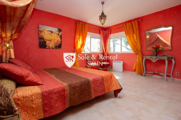 Image No.26-5 Bed Villa for sale