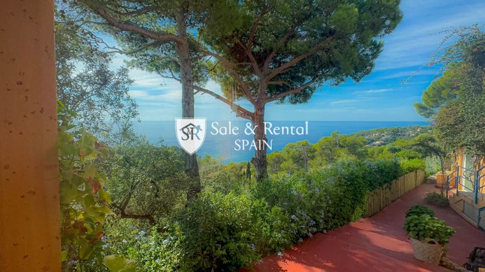 Image No.30-5 Bed Villa for sale