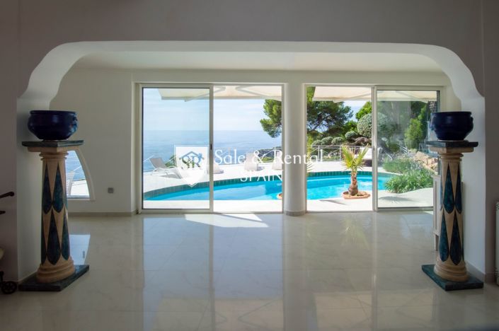 Image No.4-5 Bed Villa for sale