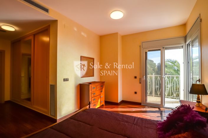 Image No.30-3 Bed Villa for sale