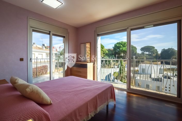 Image No.38-3 Bed Villa for sale