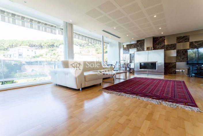 Image No.29-4 Bed Villa for sale