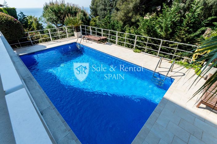 Image No.40-4 Bed Villa for sale