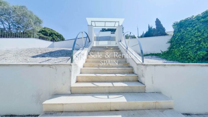 Image No.43-4 Bed Villa for sale