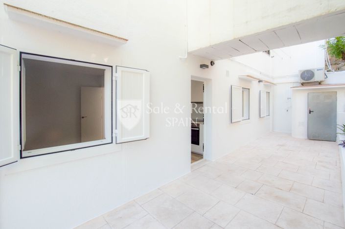 Image No.13-3 Bed Flat for sale