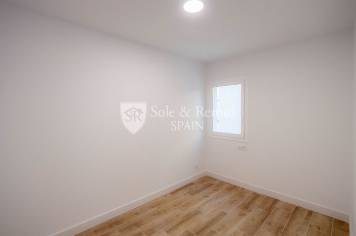 Image No.8-3 Bed Flat for sale