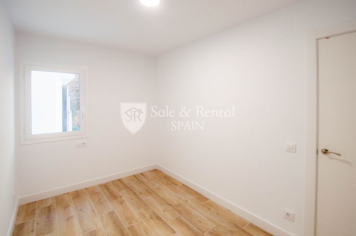 Image No.9-3 Bed Flat for sale