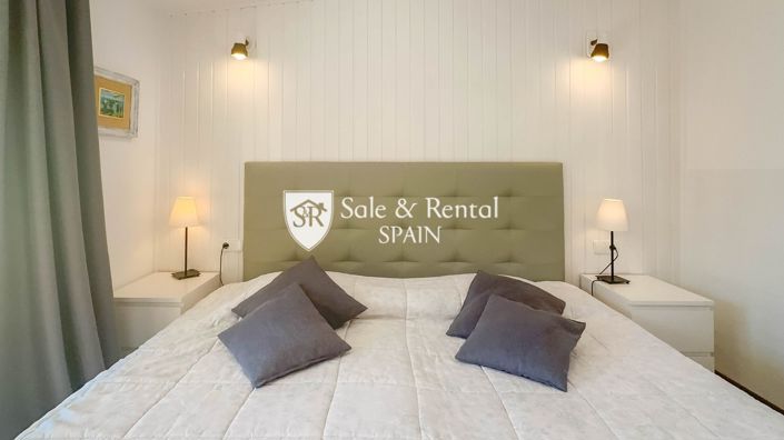 Image No.28-8 Bed Villa for sale