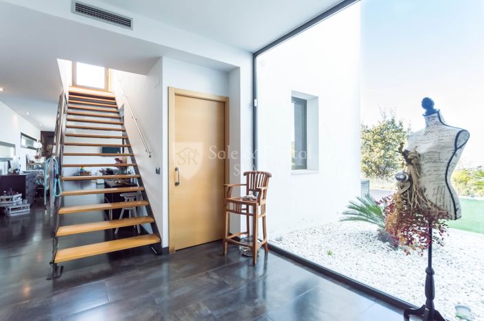 Image No.25-4 Bed Villa for sale