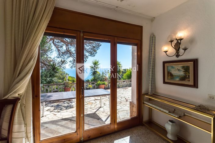 Image No.7-4 Bed Villa for sale