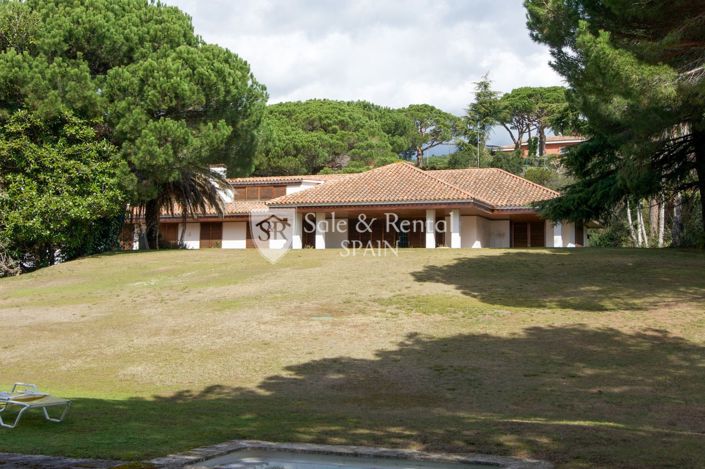 Image No.1-Villa de 6 chambres à vendre à Sant Andreu de Llavaneres