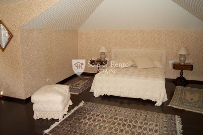 Image No.15-6 Bed Villa for sale